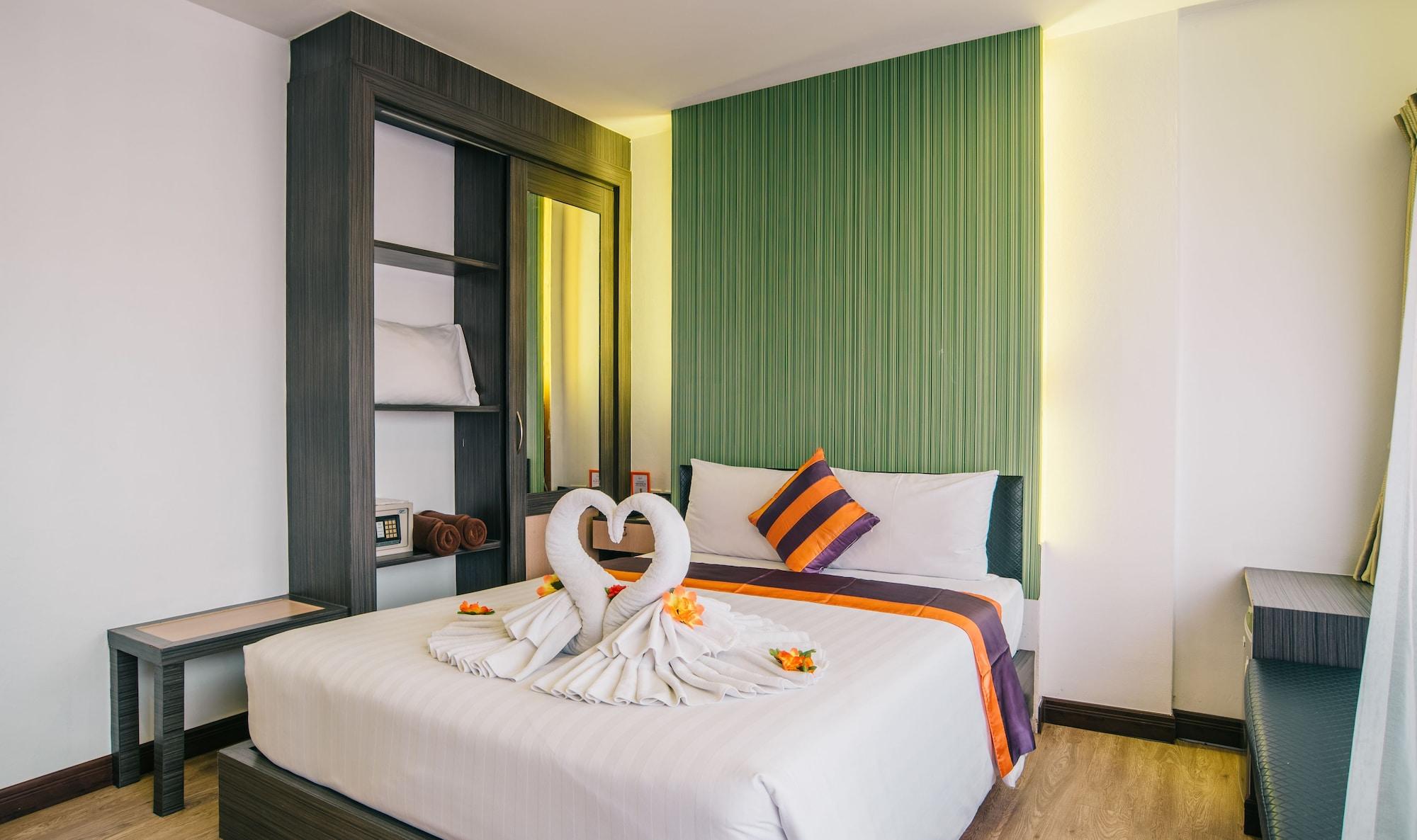 Studio Patong By Icheck Inn Phuket Extérieur photo