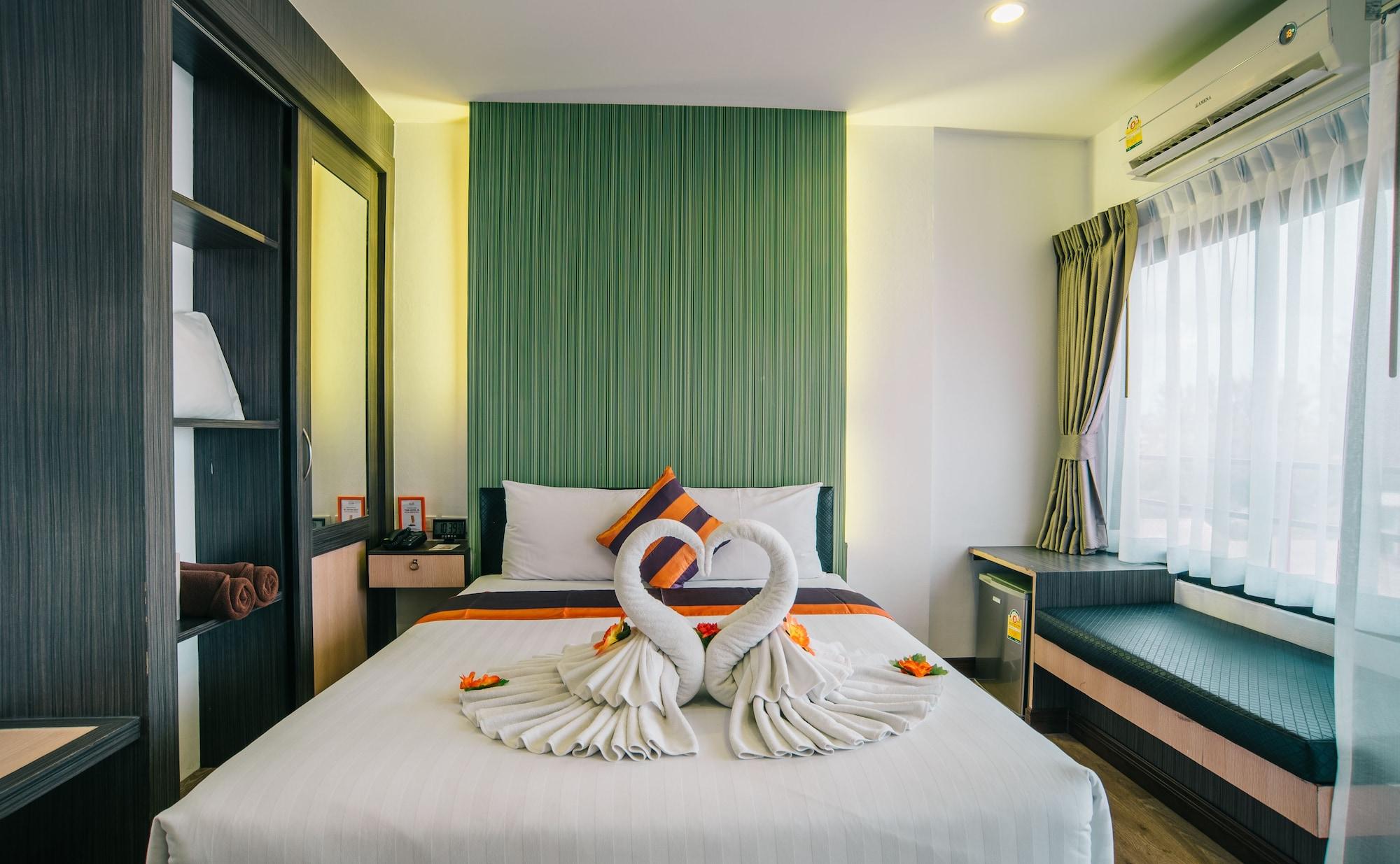 Studio Patong By Icheck Inn Phuket Extérieur photo