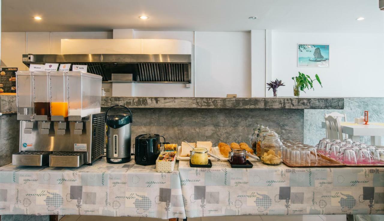 Studio Patong By Icheck Inn Phuket Extérieur photo